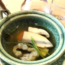 松茸の季節に土瓶蒸しをぜひ